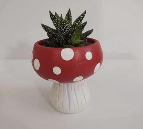 Mushrooms Decor, Mushroom Planter, Painted Plant Pot, Planter Decor, Mushroom Plant, Ceramic Succulent Planter, Succulent Planters, Painted Clay Pots, Ceramic Succulent