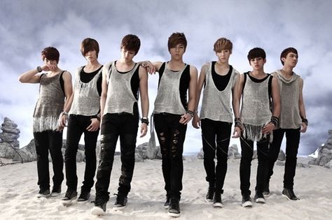 UKISS Neverland Cn Blue, Popular Magazine, Woo Sung, U Kiss, Kim Kibum, Korean K Pop, Korean Star, Boy Band, Korean Artist