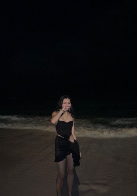 night time beach pics, beach at night, night pics, beach inspo, under the sea outfit Night Beach Pics Instagram, Night Beach Pics Aesthetic, Beach At Night Outfit, Dark Beach Outfit, Night Beach Photos With Flash, Late Night Beach Outfit, Grunge Beach Pics, Night Beach Outfit, Beach Pictures Night