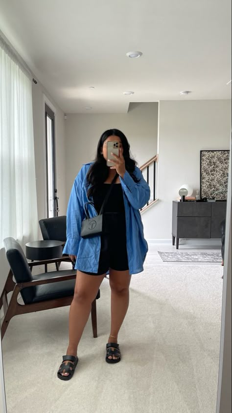 Linen Shirt Outfit, Curvy Casual Outfits, Blue Linen Shirt, Plus Zise, Plus Size Baddie Outfits, Outfits For Mexico, Look Plus Size, Cute Simple Outfits, Curvy Outfits