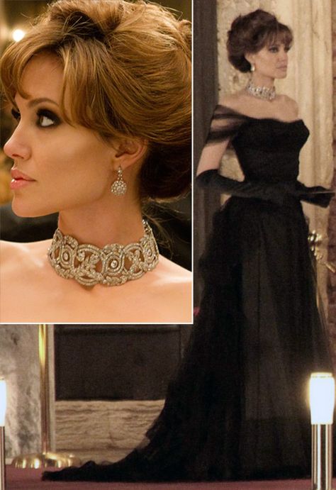 angelina jolie o turista vestido Golden Age Of Hollywood Prom Dresses, Hollywood Style Dress, Old Money Ball Dress, Old Money Dress Aesthetic Gala, Old Hollywood Evening Gowns, Hollywood Prom Outfit, Old Hollywood Glamour Dresses Prom, Old Hollywood Dress Prom, Old Money Evening Dress