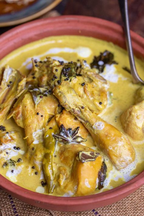 Indian Recipes With Coconut Milk, Curry Chicken Legs Recipes Coconut Milk, Meen Curry Kerala, Coconut Milk Fish Curry, Golden Curry Chicken Coconut Milk, Chicken Curry With Coconut Milk, Curry With Coconut Milk, Drumsticks Recipe, Spicy Curry