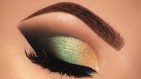 Green Eye Shadow Ideas, Eyeshadow Looks For Green Eyes, Makeup Verde, Semi Cut Crease, Dramatic Wedding Makeup, Yellow Eye Makeup, Maquillage Yeux Cut Crease, Make Up Gold, Gold Eyeliner