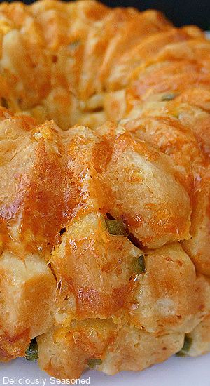 Pull Apart Cheese Bread, Savory Monkey Bread, Jalapeno Cheese Bread, Bundt Pan Recipes, Monkey Bread Recipe, Bread Pull Apart Recipes, Homemade English Muffins, Cheese Bread Recipe, Tasty Bread Recipe