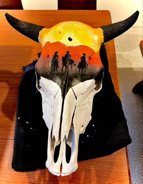 Bleached skull cowboy silhouette painting Bull Skull Painted, Painted Buffalo Skull, Cow Head Painting, Bull Skull Art, Cow Skull Painting, Painted Cow Skull Ideas, Painted Skull Ideas, Painted Skulls, Cow Skull Painting Ideas