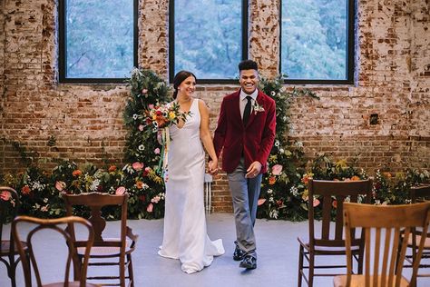 The Hottest Wedding Venues in Pittsburgh Right Now | Pittsburgh Magazine Museum Lab Pittsburgh Wedding, Simple Wedding Venues, Riverfront Wedding, Wedding Pittsburgh, Pittsburgh Wedding Venues, Wedding Sites, Winter Wedding Venues, Pittsburgh Wedding Photography, Pa Wedding Venues