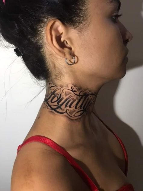 Loyalty (lealdade) Loyalty Neck Tattoos Women, Front Of Neck Tattoos Women, Neck Name Tattoo, Name Tattoo On Neck, Preston Tattoo, Womens Face Tattoo, Name Neck Tattoo, 2001 Tattoo, Name Tattoos On Neck