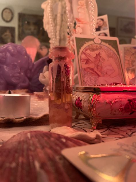 Love Witch Spells, Love Witch Altar, Aphrodite Witch, Love Magic Aesthetic, Love Spell Aesthetic, Aphrodite Spell, The Love Witch Aesthetic, Love Witch Aesthetic, Love Altar