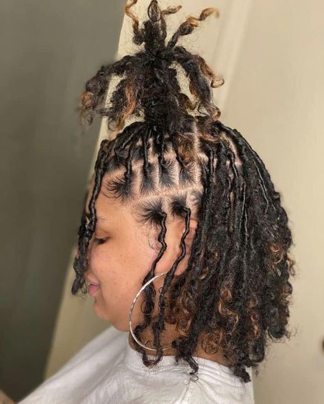 Loc Styles Short, Starter Locs Styles, Long Shag Cut, Unique Loc Styles, Loc Styles For Women, Curly Locs, Short Dreadlocks Styles, Natural Locs, Braid Videos