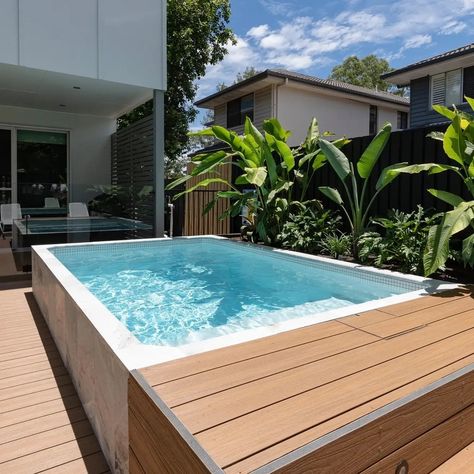 Why You Should Consider Getting an Above-Ground Pool Plunge Pool Cost, Pool Design Modern, Small Above Ground Pool, Inground Pool Designs, Piscina Intex, Cheap Pool, Above Ground Pool Ideas, Intex Pool, Small Yards