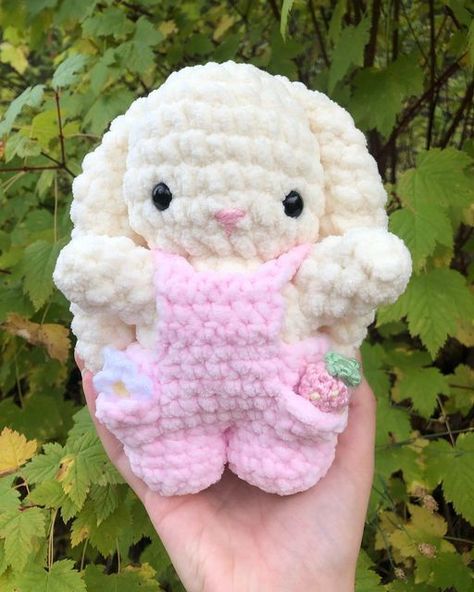 Easy Crochet Animals, Crochet Bunny Pattern, Crochet Design Pattern, Kawaii Crochet, Beginner Crochet Projects, Sopot, Fun Crochet Projects, Crochet Animal Patterns, Diy Crochet Projects