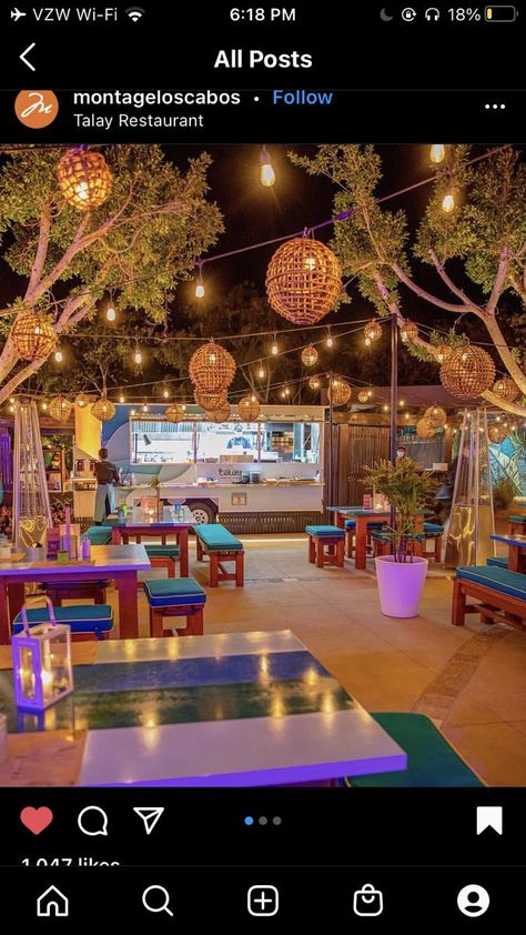 Open Cafe Outdoor Design, Backyard Patio Lights, Crazy Decor, Outdoor Patio Design Ideas, Patio Ideas Backyard, Ideas Backyard Patio, Mexican Restaurant Decor, Outdoor Restaurant Patio, Backyard Patio Ideas