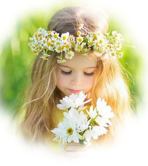 Flowers In Her Hair, Foto Poses, Childrens Photography, Trik Fotografi, Kids Portraits, 인물 사진, Flower Girls, Children Photography, Tibet