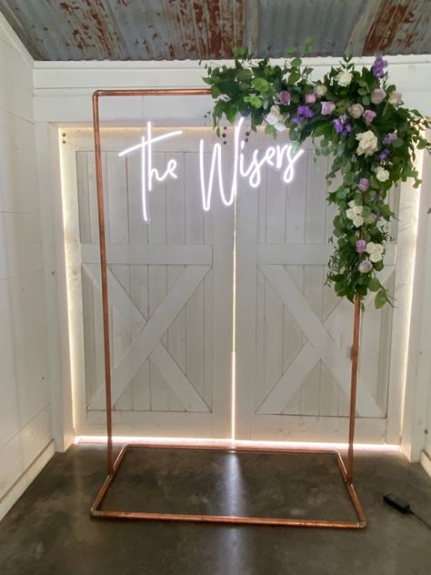 Neon Sign Holder Wedding, Neon Sign Display Wedding, Neon Sign Copper Frame Wedding, Neon Sign Display, Diy Neon Sign Backdrop, Copper Wedding Sign Stand, Copper Stand Wedding, Neon Wedding Sign Backdrop, Wedding Sign Backdrop