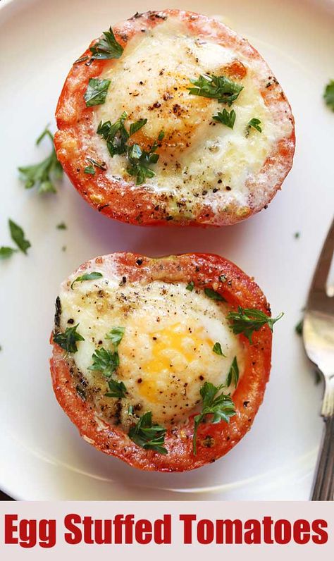 Breakfast Tomatoes, Tomato Recipes Healthy, Tomato Breakfast, Stuffed Tomatoes, Healthy Brunch, Tasty Breakfast, Healthy Food Blogs, Recipes To Try, Breakfast Brunch Recipes