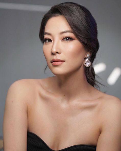 Arden Cho Makeup, Asian Bridal Makeup Natural, Asian Glam Make Up, Bridal Makeup Asian Brides, Bride Makeup Asian, Partner Track, 60s Hairstyles, Asian Wedding Makeup, Asian Bridal Hair