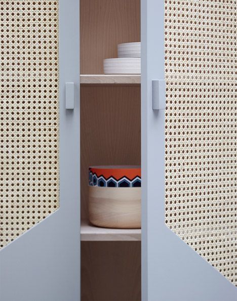 Increasingly I began to notice in the interiors of the board with perforation, and in the most different in purpose and size of rooms, as well as in a variety of different ways to feed. In principle, nothing surprising, these panels are not only distinctive d Perforated Panel, Timeless Bathroom, Joinery Details, Collection Design, Design Del Prodotto, Chaise Design, Cupboard Doors, Furniture Details, The Design Files