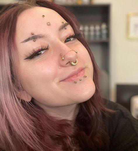 Bvla Septum, Pierced Girls, Bvla Jewelry, 3 Lobe Piercings, Stretched Septum, Piercings For Girls, Vs1 Diamond, Pin Up Tattoos, Body Modification