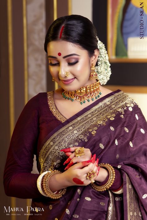 Reception Dress Bride Bengali, Reception Bengali Bride, Saraswati Puja Saree Look Bengali, Modern Bengali Bride Reception Look, Bengali Bride Reception Look, Anna Rajan, Indian Bride Makeup, Bengali Bridal Makeup, Bridal Sarees South Indian