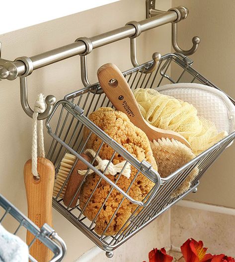 Utilize Hanging Storage Diy Bathroom Storage, Bathroom Baskets, Smart Bathroom, Shower Storage, Metal Basket, Bathroom Closet, Small Bathroom Storage, Creative Storage, Towel Storage