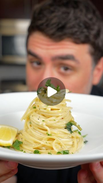 Pasta Al Limone Recipe, Pasta Limone Recipe, Pasta Orzo, Lemon Pasta Recipes, Creamy Garlic Pasta, Recipes From Italy, Lemon Garlic Pasta, Creamy Tomato Basil Soup, Pasta Homemade