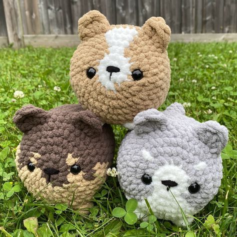 Loaf puppies 🐶 🍞 I am so obsessed with @kaysplushies puppy loaf pattern!!😭💗 So far I’ve made a Corgi, Husky, and German Shepherd 🥰 my favourite so far is probably the Corgi but let me know what your fav is! Pattern by @kaysplushies #creationsbyalyssa #crochet #crochetersofinstagram #crochetinspiration #crocheted #crochetlover #crochetdog #crochetpuppy #doglover #dog #dogloversgift #ontario #handmadeontario #ontariosmallbusiness #shopontario Husky And German Shepherd, Corgi German Shepherd, Puppy Corgi, German Shepherd Husky, Crochet Puppy, Handmade Plushies, Crochet Fashion Patterns, Crochet Lovers, Crochet Dog