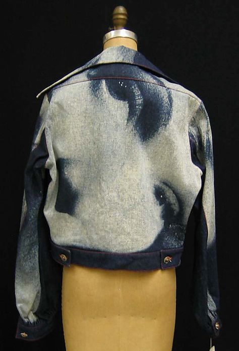 Vintage Fashion: 1991 Vivienne Westwood Marlene Dietrich print denim Jacket (back) English Fashion, Print Denim, Marlene Dietrich, John Galliano, Printed Denim, Looks Vintage, Metropolitan Museum Of Art, Metropolitan Museum, Dandy