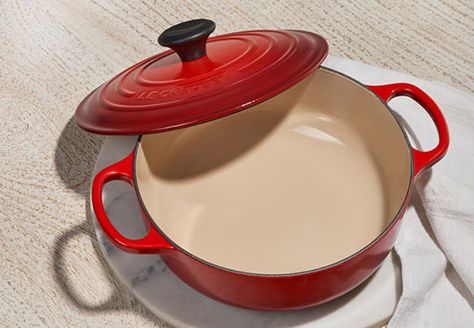 What is a Sauteuse? Creuset Recipes, Le Creuset Recipes, Goat Cheese Frittata, French Oven, Braised Chicken Thighs, Induction Oven, Le Creuset Cookware, Enameled Cast Iron Cookware, Braised Short Ribs