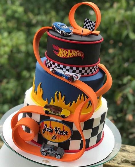 Monster Truck Cakes For Boys, Hot Wheels Themed Birthday Party, Wheels Cake, Bolo Hot Wheels, Hot Wheels Cake, Wheel Cake, Hotwheels Birthday Party, Monster Truck Cake, Cars Birthday Cake