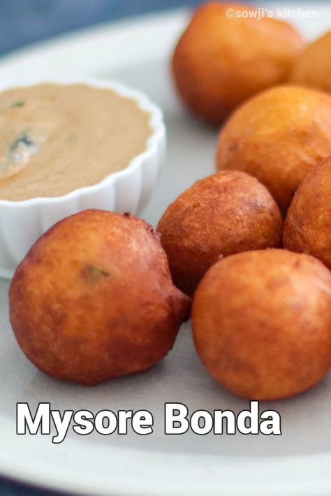 Mysore Bonda Recipe, Mysore Bonda, Bonda Recipe, Indian Vegetarian Dishes, Peanut Chutney, Ginger Chutney, Fried Dumplings, Coconut Chutney, Popular Snacks