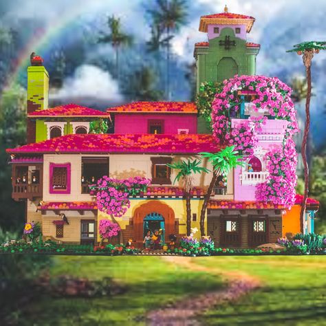 Massive accurate Lego Encanto house Lego Encanto, Encanto House, Lego Stuff, Lego Brick, Glitter Makeup, Maine, Lego, Glitter, House Styles