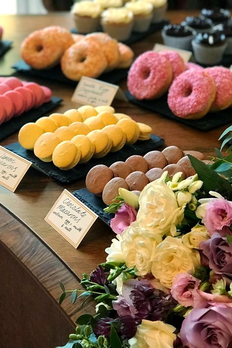 🍭🍧 S W E E T S U N D A Y 🍧🍭 Did someone say cake?! 🧁 Sarah & Arthur's wedding here last week was filled with the most beautiful display of #macaroons, doughnuts & #cupcakes. Not forgetting the most elegant tiered wedding cake by @thecakery_gloucester x Flowers by the wonderfully talented @bluebellwoodfloristweddings 💐 Vintage Shabby Chic Wedding, Wedding Cakes With Cupcakes, Wedding Cake Inspiration, Shabby Chic Wedding, Tiered Wedding Cake, Gloucester, Cake Inspiration, Macaroons, Chic Wedding