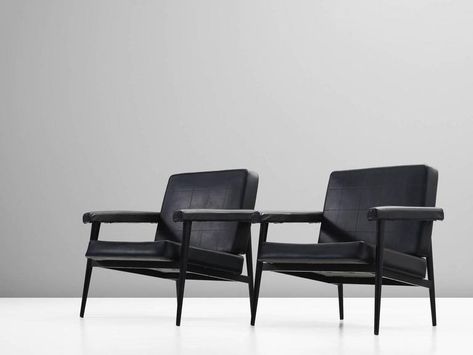 Set of Two Mid-Century Modern Black Armchairs 3 Dior Gris, Two Armchairs, Beach Chair With Canopy, Patterned Armchair, Deco Chairs, Mid Century Modern Armchair, Black Armchair, Furniture Design Chair, Outdoor Chaise Lounge Chair