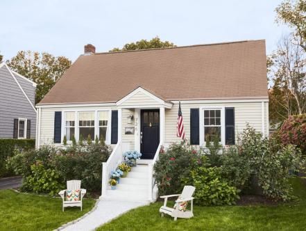 Cape House Interior Design, Cape Cod Kitchen Remodel, Cape House Exterior, Cape Cod House Interior, Cape Cod Renovation, Cape Cod Bedroom, Cape Cod Kitchen, Cape Cod Interior Design, Cape Cod Exterior