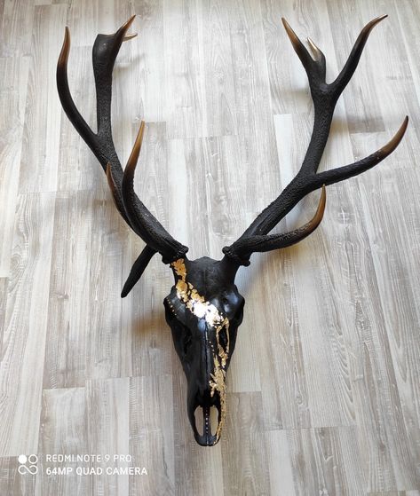 Black Antlers Decor, Black And Gold Deer Skull, Deer Skulls Decorated, Black Cow Skull, Paint Deer Skull, Decorative Deer Skulls, Painted Elk Skull, Painting Deer Skulls, Painting Cow Skulls