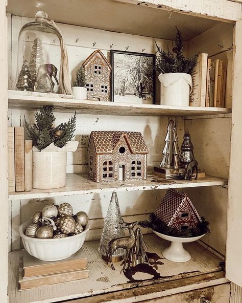 All Posts • Instagram Library Minimalist, Christmas Library, Minimalist Decor Ideas, Christmas Bookshelf, Living Room Cabinet, Shelf Decor Living Room, Vintage Christmas Crafts, Gingerbread Christmas Decor, Christmas Dining Room