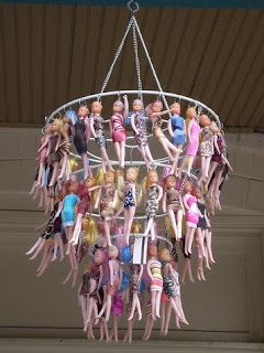 A Barbie chandelier ... Disturbing and cool Recycled Toys, Unique Chandeliers, Plastic Doll, Creepy Dolls, Old Dolls, Vintage Diy, The Ceiling, Doll Parts, Old Toys