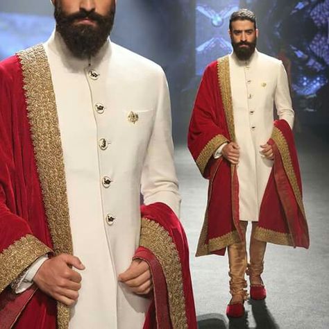 Red and white simple grooms hindu wedding outfit Mens Indian Outfit, Hindu Wedding Outfit, Groom Indian Wedding Outfits, Shantanu And Nikhil, Wedding Kurta For Men, Groom Dress Men, Indian Groom Wear, Wedding Dresses Men Indian, Classy Suits