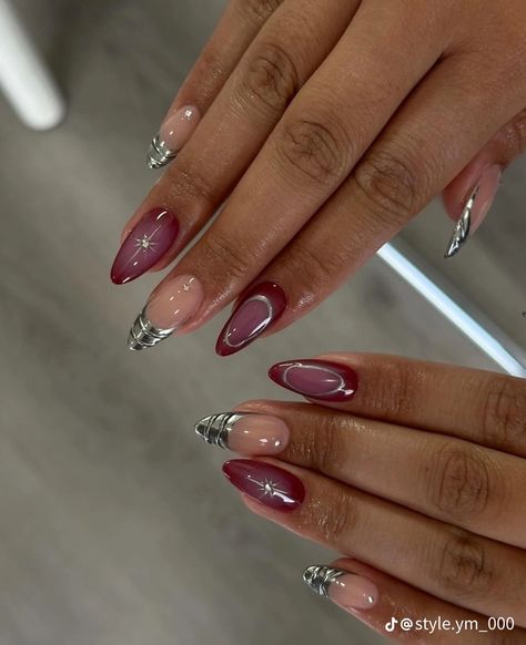 Red Funky Nails, Silver Red Nails, Red Wine Nails Design, Fall Nail Inspo 2024, Biab Nails Inspiration, Kutek Disney, September Nails, Pumpkin Nails, Nagel Tips