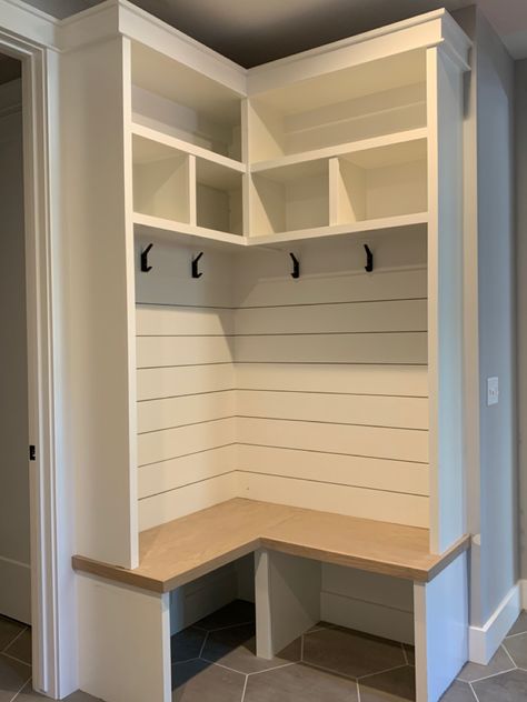 Mudroom Ideas Corner, Angled Mudroom Bench, Entryway Corner Built In Ideas, Small Corner Mudroom Bench, Small Mudroom Corner, Custom Corner Hall Tree, Corner Mud Room Ideas Entryway, Corner Cubby Mudroom, Drop Zone Corner