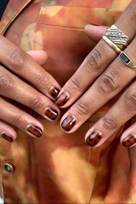 Autumn Biab Nails, Tortoiseshell Nails, Tortoise Nails, 2024 Lifestyle, Tortoise Shell Nails, Nails Trend, Autumn Nail, Autumn Nails, Minimalist Nails