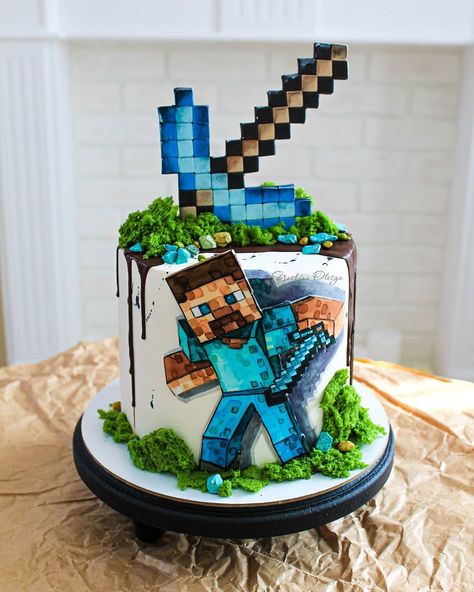 Charizard Cake, Minecraft Cake Designs, Minecraft Birthday Cake, Minecraft Cake, Minecraft Birthday, Minecraft Party, Cake Videos, Boy Birthday Cake, Cake Designs Birthday