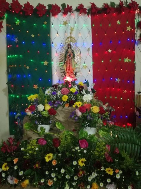 Altar Para La Virgen Ideas, Mexican Style House, Altar Decorations, Church Decor, Mexican Style, 25th Anniversary, Party Decorations, Jesus, Baby Shower