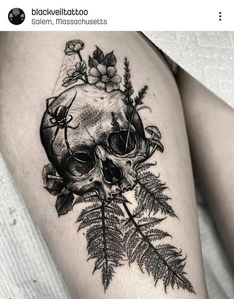 Skull Thigh Tattoos, Gotik Tattoo, Tattooed Lady, Jagua Henna, Fern Tattoo, Goth Tattoo, Mushroom Tattoos, Bone Tattoos, Witch Tattoo