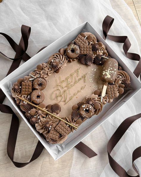 Choc Sheet Cake, Sheet Cakes Decorated, Square Cake Design, Birthday Cake Brownies, Cake Design For Men, Buttercream Piping, Sheet Cake Designs, 60 Birthday, Chocolate Cake Designs