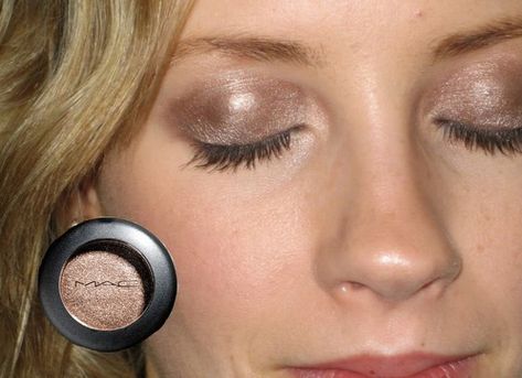 Mac Eyeshadow Looks, Mac Eyeshadow Swatches, Mac Satin Taupe, Mac Makeup Foundation, Mac Makeup Eyeshadow, Mac Makeup Looks, Best Mac Makeup, Taupe Eyeshadow, Fair Skin Makeup