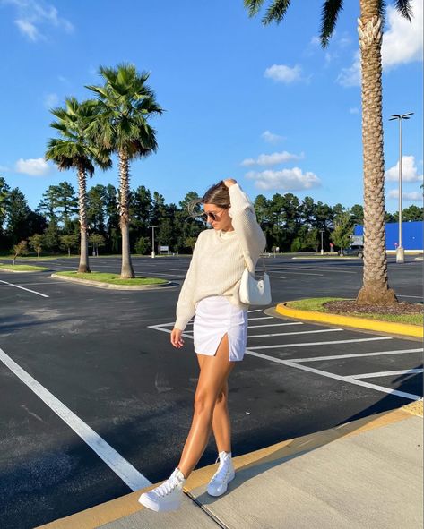 Outfits With Platform Converse, Mini Skirt And Sweater Outfit, Platform Converse Outfits, White Mini Skirt Outfit, Cream Sweater Outfit, High Top Converse Outfits, White Sweater Outfit, Skirt Outfit Fall, Neutral Fall Outfits