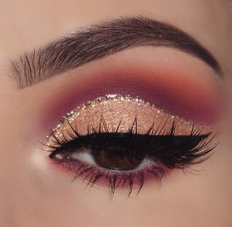 Makeup by Nasia Belli Instagram: @nasiabelli  #makeup Shimmer Eye Makeup, Makeup Sephora, Make Up Tutorials, Silicone Makeup, Beauty Make-up, Makijaż Smokey Eye, Wedding Makeup Looks, Gold Makeup, Makeup Goals