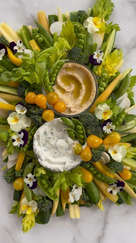 Green and yellow crudités board! in 2022 | Party food platters, Charcuterie recipes, Healthy recipes Charcuterie Inspiration, Charcuterie Platter, Party Food Platters, Charcuterie And Cheese Board, Charcuterie Recipes, Food Displays, Food Display, Party Food Appetizers, Food Platters