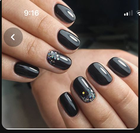 Black Nails With Glitter Cuticle, Black Nail Designs Matte And Gloss, Cute Colourful Nails, Black Base Nails, Black Winter Nails Short, Dark Grey Nails With Design, Black Matte Nails With Glossy Tips, Black Dip Powder Nails Short, Black Dip Nails Ideas